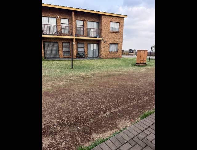 2 BEDROOM APARTMENT FOR SALE IN DAWN PARK